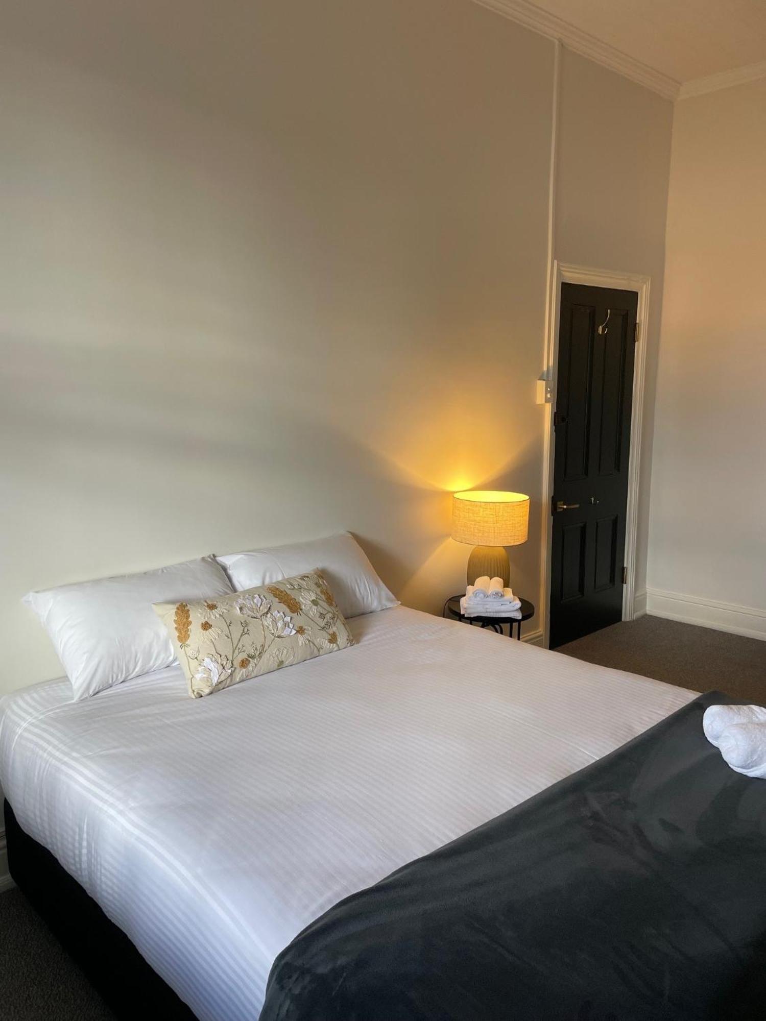 The Bolt Inn Uralla Экстерьер фото