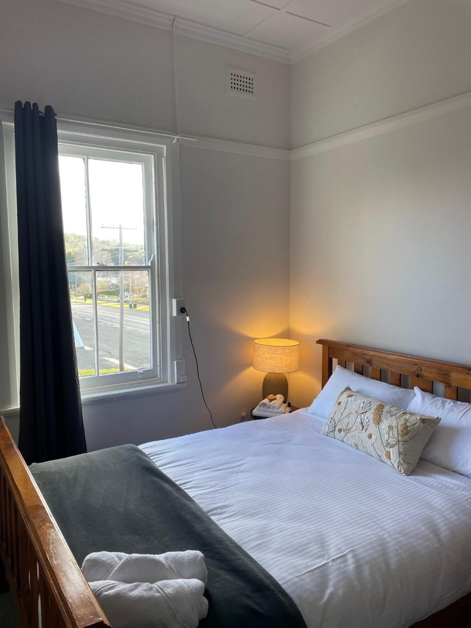 The Bolt Inn Uralla Экстерьер фото