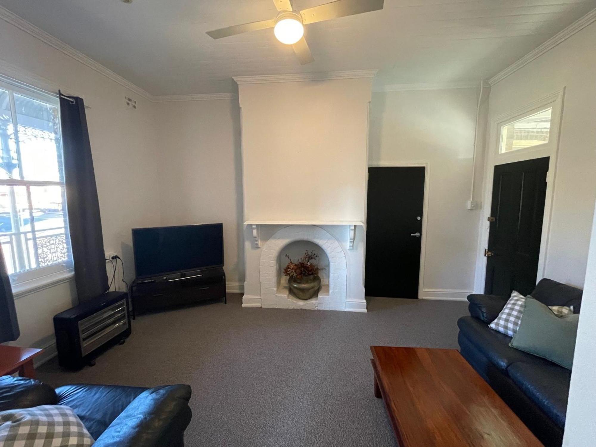 The Bolt Inn Uralla Экстерьер фото